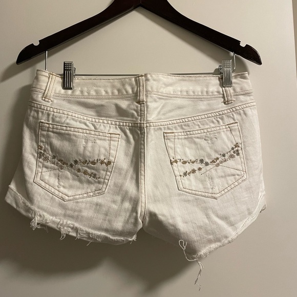 Shorts - Picture 2 of 2